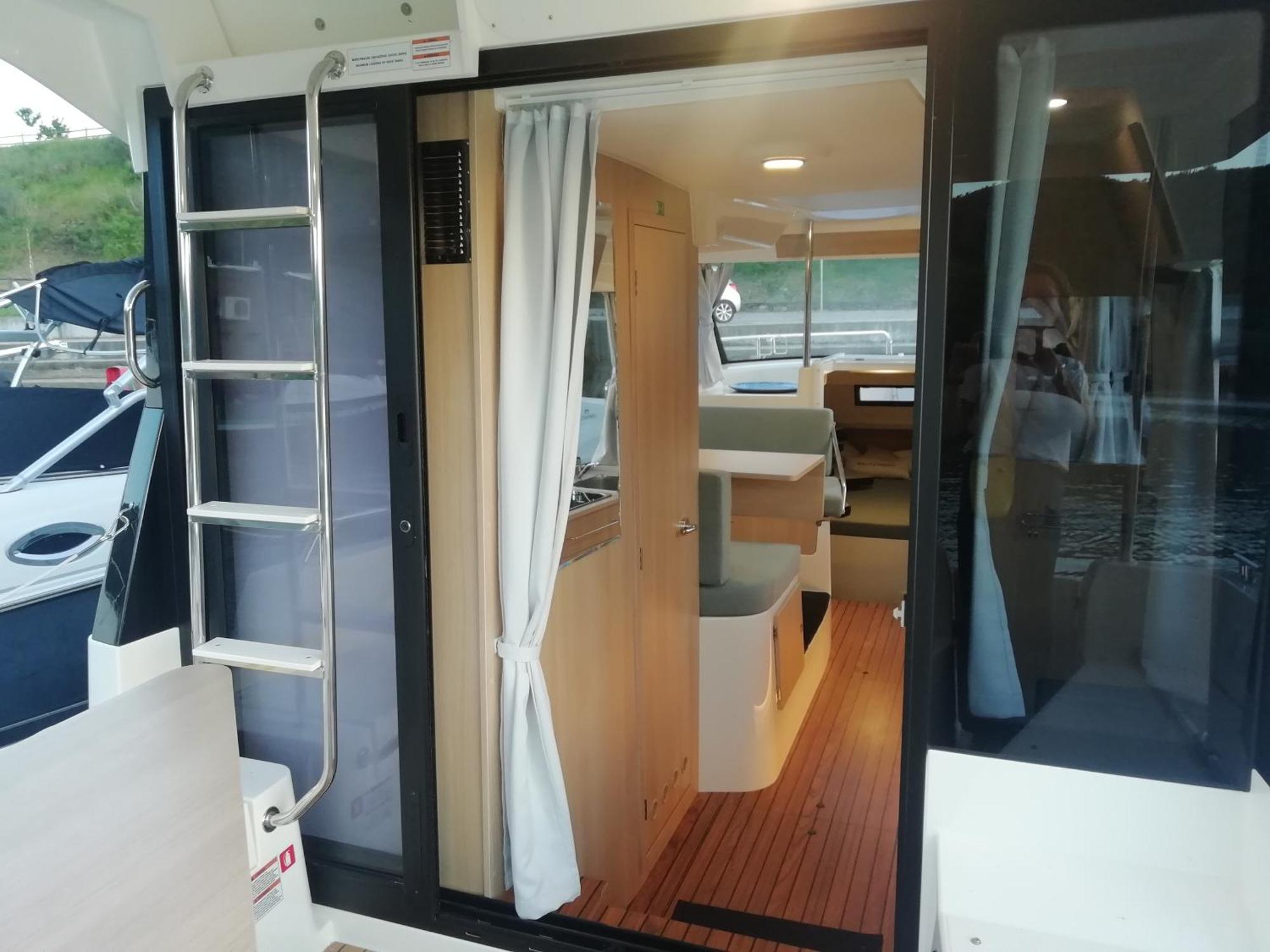 Koolhouse Boat Hotel วีลาโนวา เจ ฟอสโก ภายนอก รูปภาพ